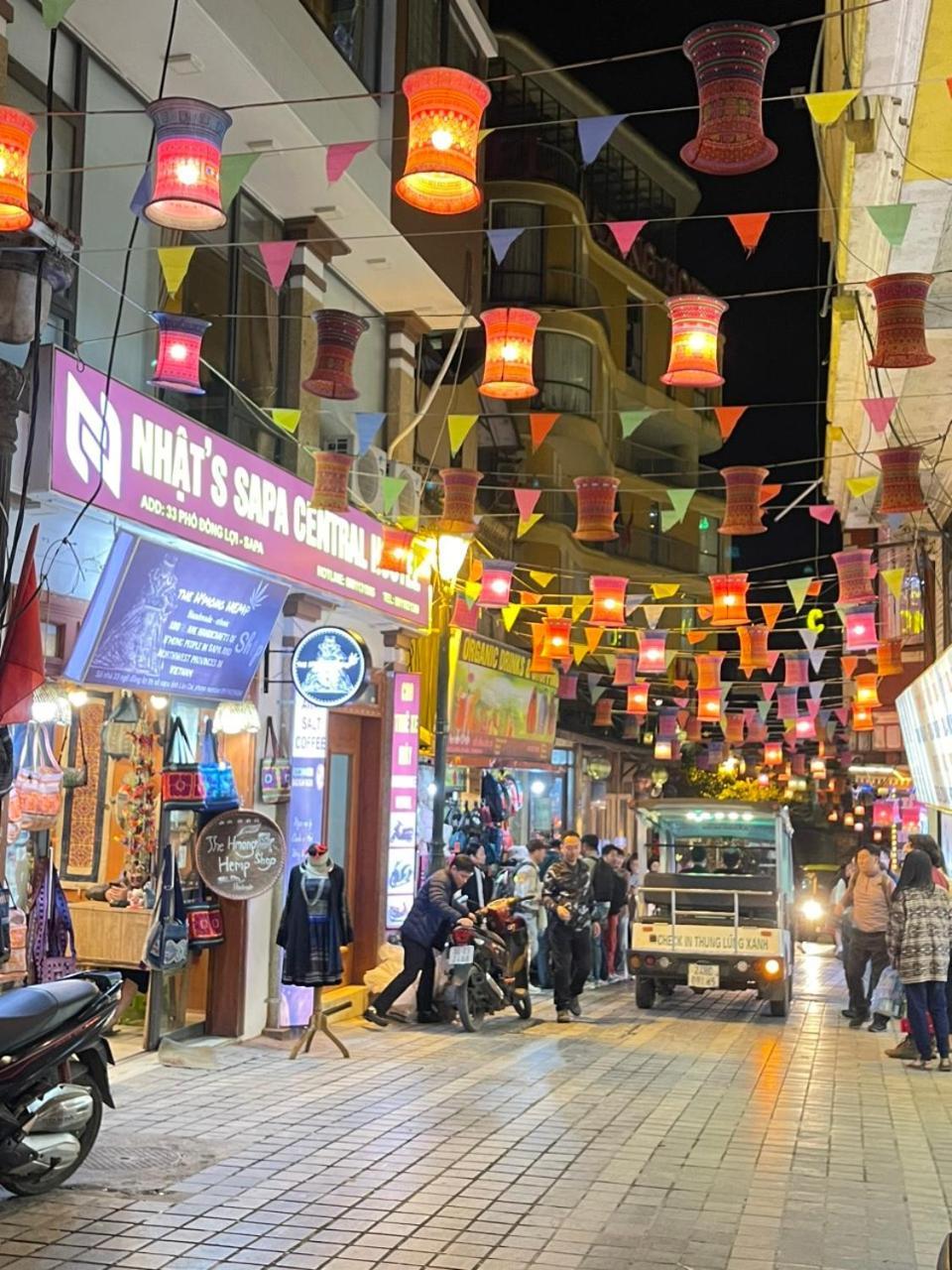 Nhat Sapa Hostel Buitenkant foto